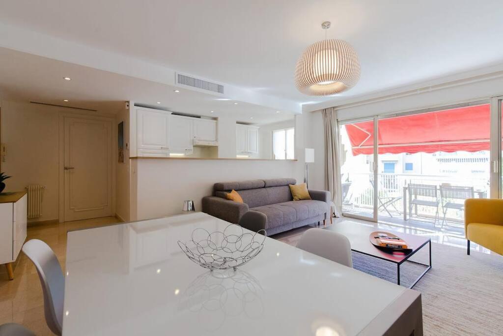 Appartement Spacieux 3 P Pour 6 Proche Plages Et Palais