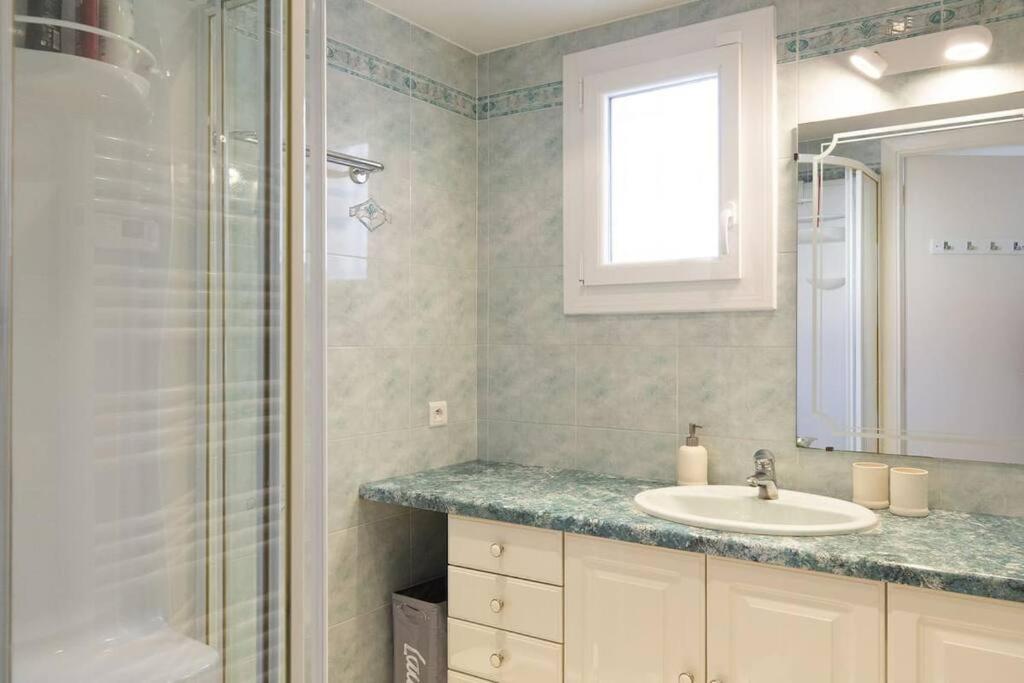 Appartement Spacieux 3 P Pour 6 Proche Plages Et Palais *